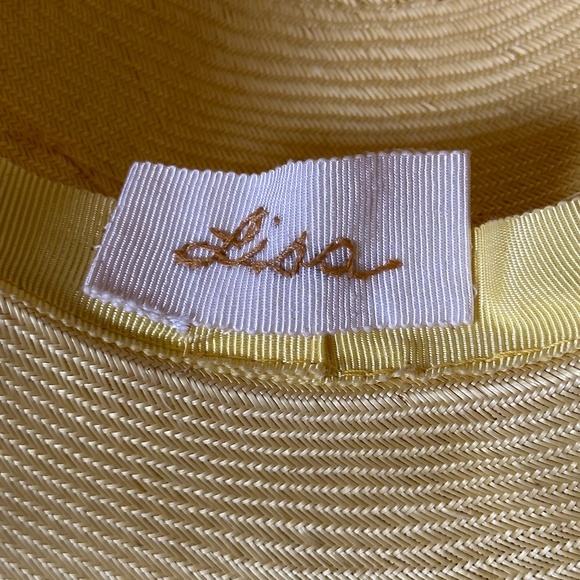 DRAMATIC 1960s\' YELLOW STRAW WIDE BRIM HAT WITH YELLOW FABRIC \